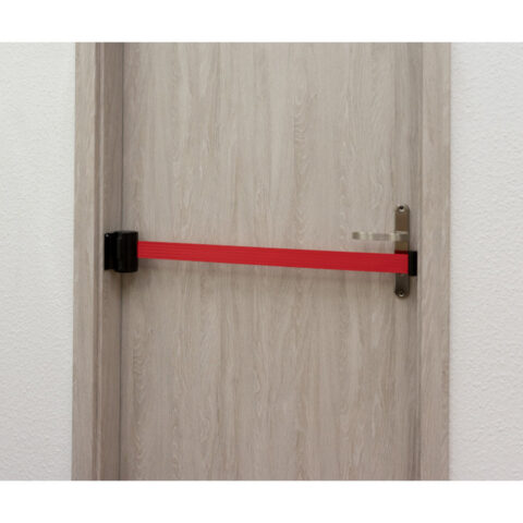 piirdelint-punane-seinale-kinnitatav Piirdek;ied Piirdepostid Piirdepost v'äljatõmmatava lindiga Piirdelindid